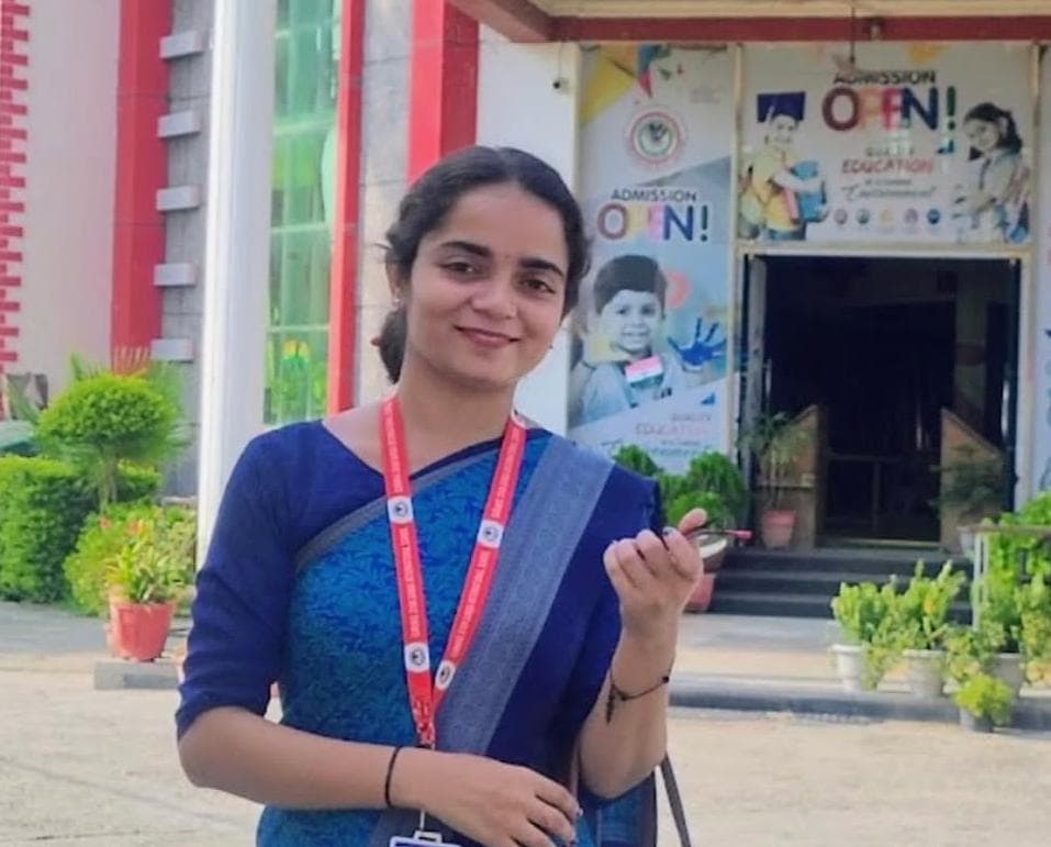 Puja Saini, Dreamwings volunteer